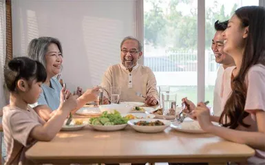 家人共进晚餐能带来怎样的价值？
