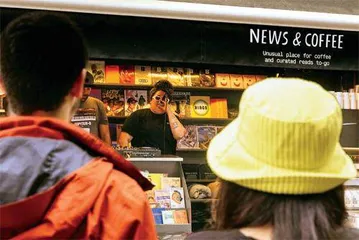 巴塞罗那，复兴报刊亭6