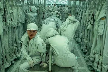 镜头下的工人史诗