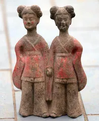 年轻人“穿越”洛阳3