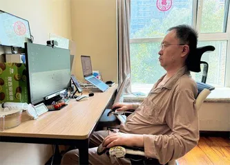 全国自强模范、渐冻症患者蔡磊：“希望不是等来的，是拼出来的！”