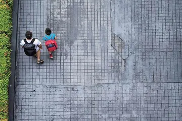 放学路上