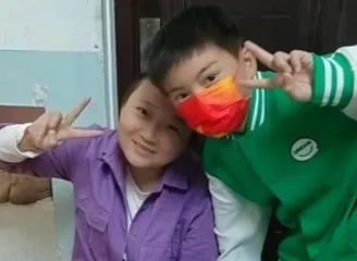 谱青春华章，展少年风采