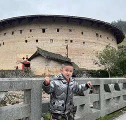 我的家乡有土楼