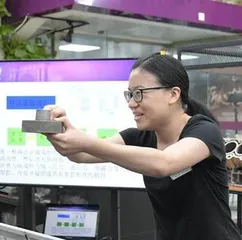 高职毕业，我在清华当老师