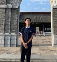 两位少年的“追星”之旅1