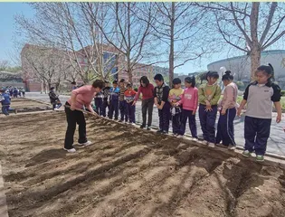 体验农耕播种 感受劳动快乐