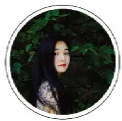 借水的姿态， 烘托馥郁芬芳