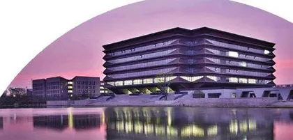 嘉兴大学