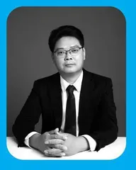 凡人离英雄有多远  
