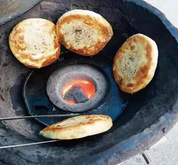 “贪吃”凉面的饼子