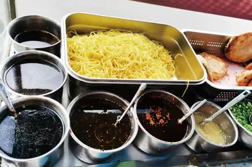 “贪吃”凉面的饼子1