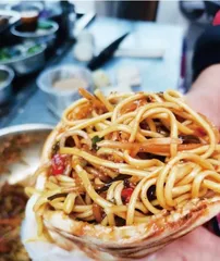 “贪吃”凉面的饼子2