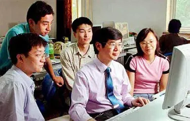“芯”火相传,擦干祖国身上的耻辱1