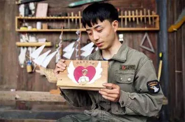 600万人看他“玩木头”2