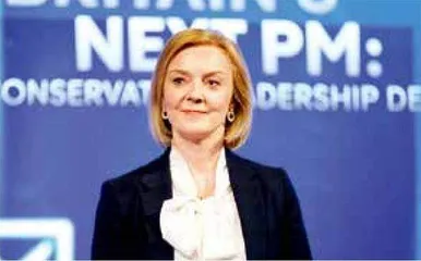 首相争夺战,比着晒下限1