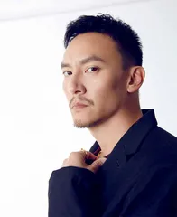 张震，想把自己藏起来