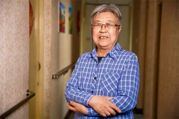“长大后我才理解了父亲”