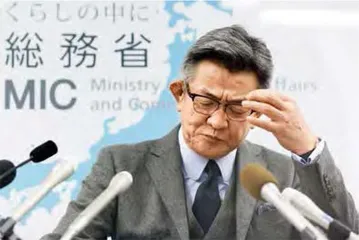 儿子“官商勾结”,日首相人设受损3