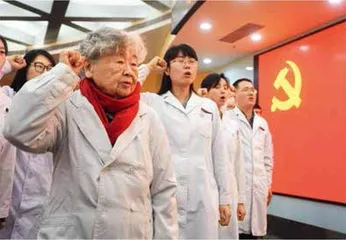 百岁李桓英,生命不息 工作不止4