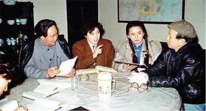 《重庆谈判》,真假飞机还原延安送别1