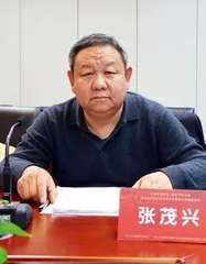 用延安精神教书育人