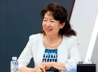 共建“一带一路” 促进青少年创新成才1