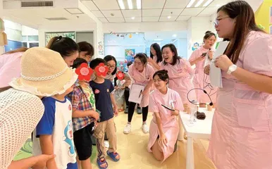 一群“95后”,教孩子们开口说话1