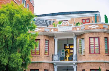 两层小楼里,暴烈的飓风成形2