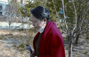“游过死海”的女人,在画与文中重生1