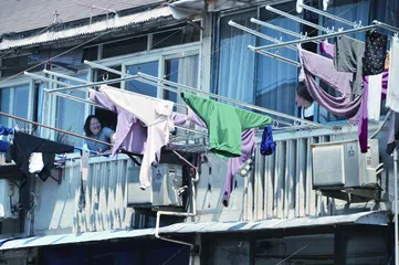 走出“心伤”，重识友邻