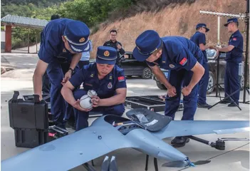 西双版纳,人与象的复杂对视1