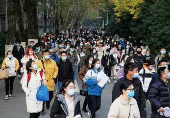 挤过国考“独木桥”
