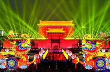 当城市成为景区