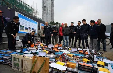宜宾:三江护渔打硬仗1