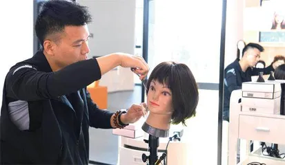 许昌:做好全球“头顶”大生意1