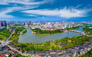 把人民幸福摆在更高位置