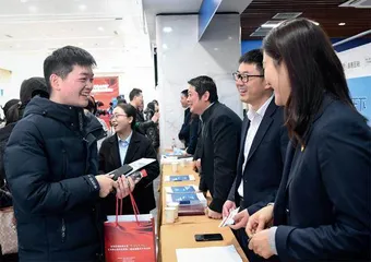 站上33万亿之巅,普惠金融如何破局不可能三角1