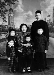 对话陈海汶:用影像给文字做历史参照,还给那个时代的人们以尊严1