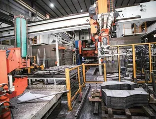 “模具名镇”横沥：传统制造转型探索