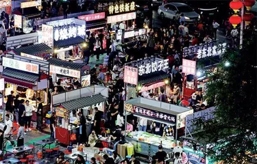 正定夜市火爆出圈