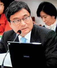 文在寅的“受贿案谜团”