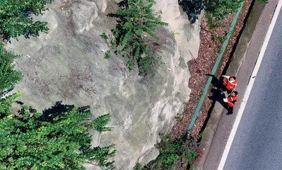 极端天气下,如何避免公路垮塌?1