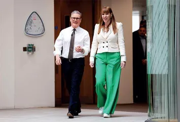 英国副首相雷纳:“问题少女”的逆袭1