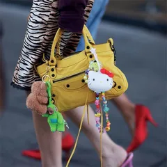 Hello Kitty 50岁:“猫女孩”如何风靡世界2