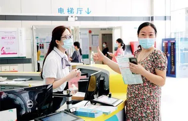 深圳龙华：以责任创新 夯实服务型政府4