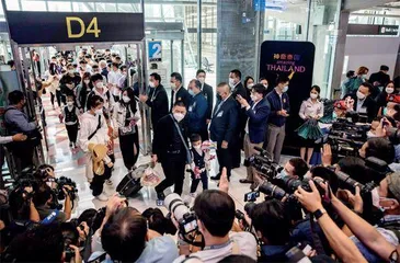 重启出境游:中国游客回来了1
