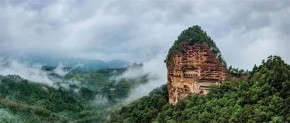 麦积山石窟：安静的奇观