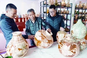 界首彩陶绽放非遗新芳华3