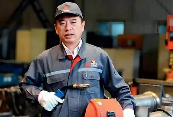 李万君：以焊枪为剑，守护中国高铁安全之盾